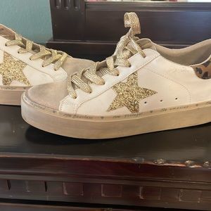 Shu Shop sneaker size 8